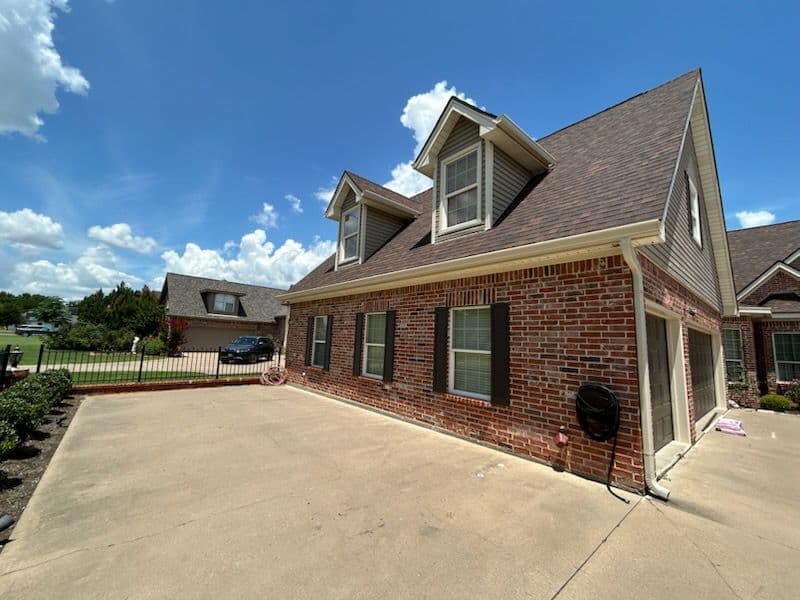 Gallery photos for Seamless Gutter Installation in Granbury TX: Image #2