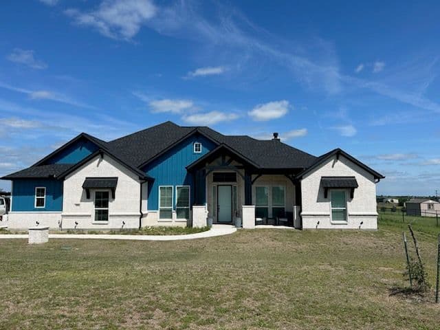 Stunning Home in Peaster with Expert Gutter Installation image