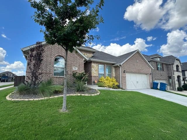 Gutter Installation in Aledo TX image