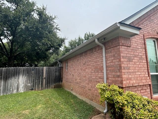 Gallery photos for Gutter Installation Success in Fort Worth: Image #1